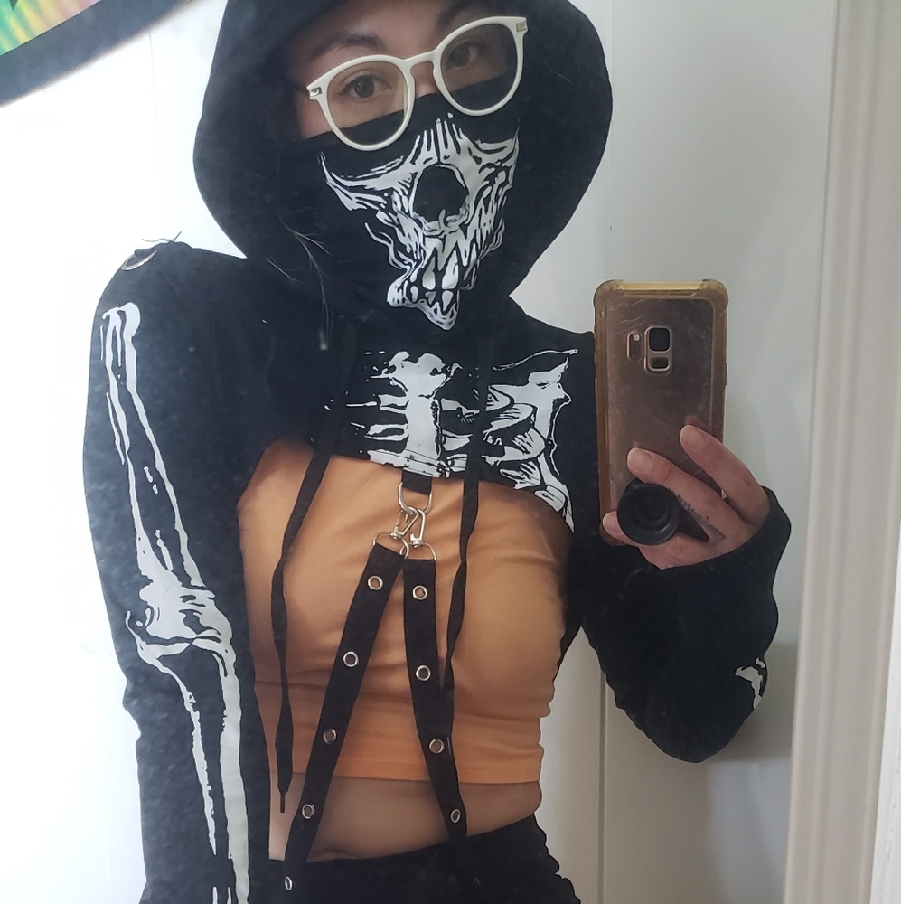 Dope crop skeleton print hoodie...